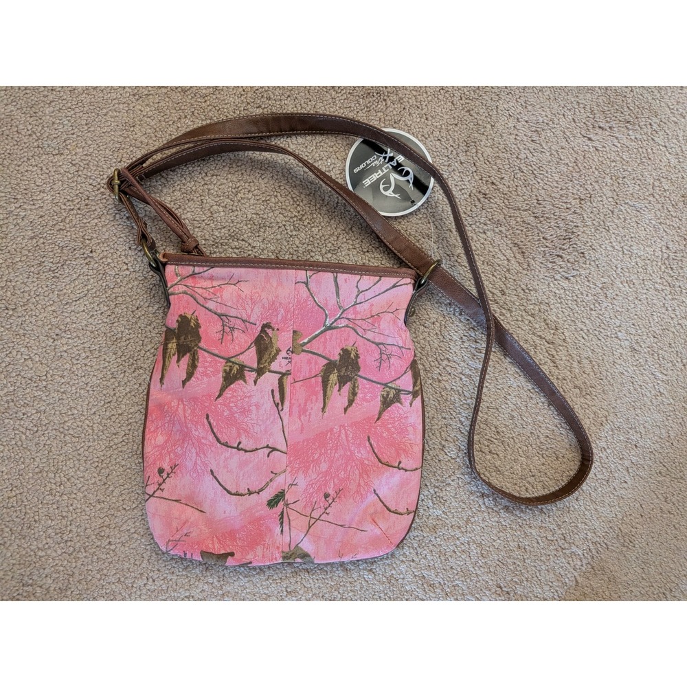 Realtree Xtra Colors Pink Camo Crossbody Bag Studded Trim NWT - Picture 9 of 11
